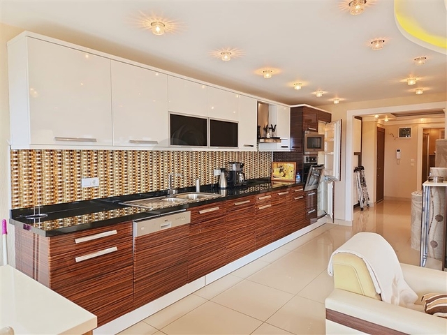 Geräumige Wohnung 2+1 100m vom Meer entfernt