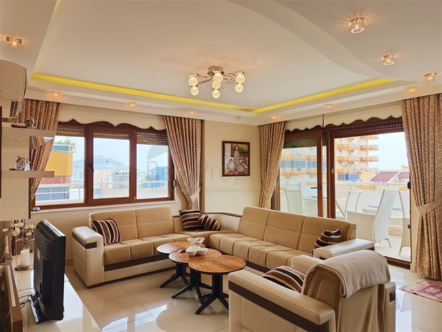 Geräumige Wohnung 2+1 100m vom Meer entfernt