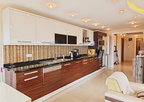 Geräumige Wohnung 2+1 100m vom Meer entfernt