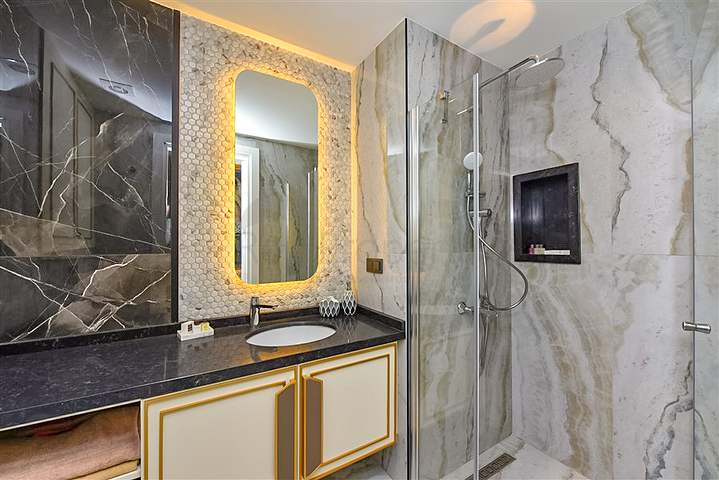 1+1 Wohnung in einem Luxus-Komplex im Zentrum von Alanya