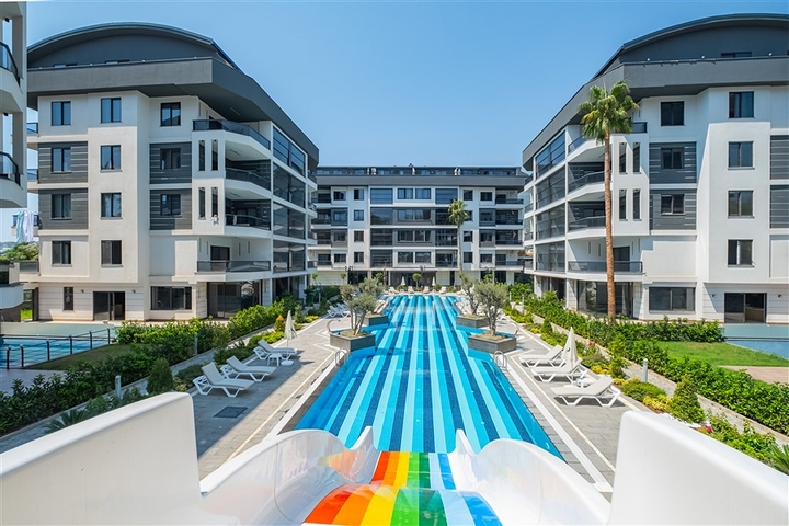 Drei-Zimmer-Penthouse mit Designer-Renovierung