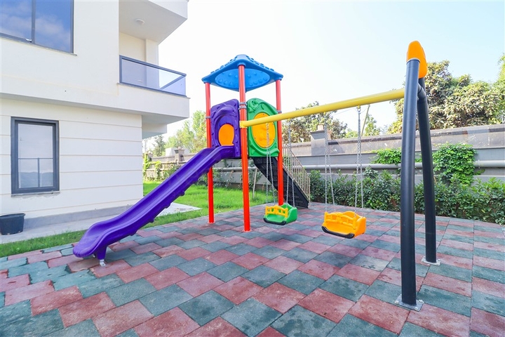 Drei-Zimmer-Penthouse mit Designer-Renovierung