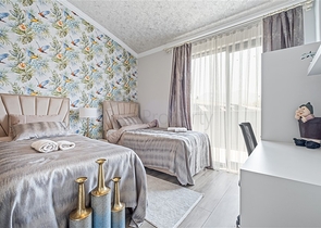 Drei-Zimmer-Penthouse mit Designer-Renovierung