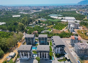 Drei-Zimmer-Penthouse mit Designer-Renovierung