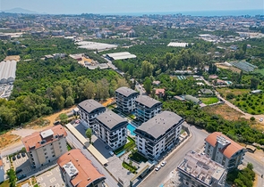 Drei-Zimmer-Penthouse mit Designer-Renovierung