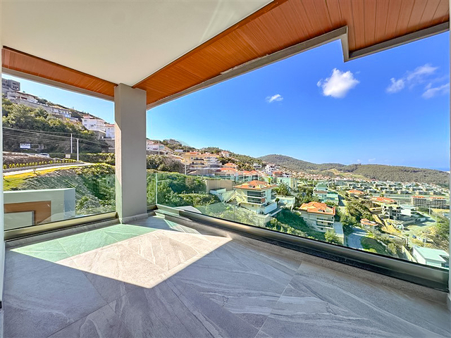 4+1 Luxusvilla im Stadtteil Kargicak.