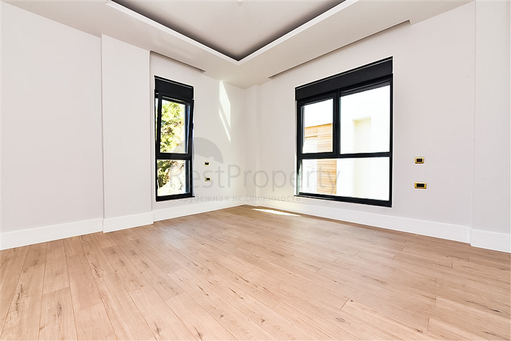 4+1 Luxusvilla im Stadtteil Kargicak.