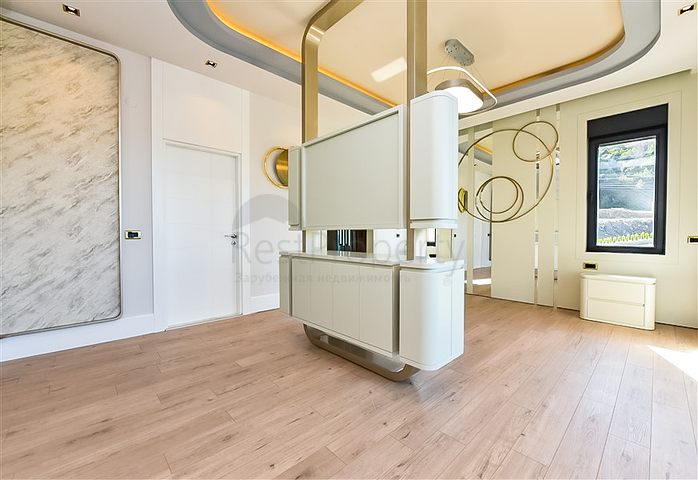 4+1 Luxusvilla im Stadtteil Kargicak.