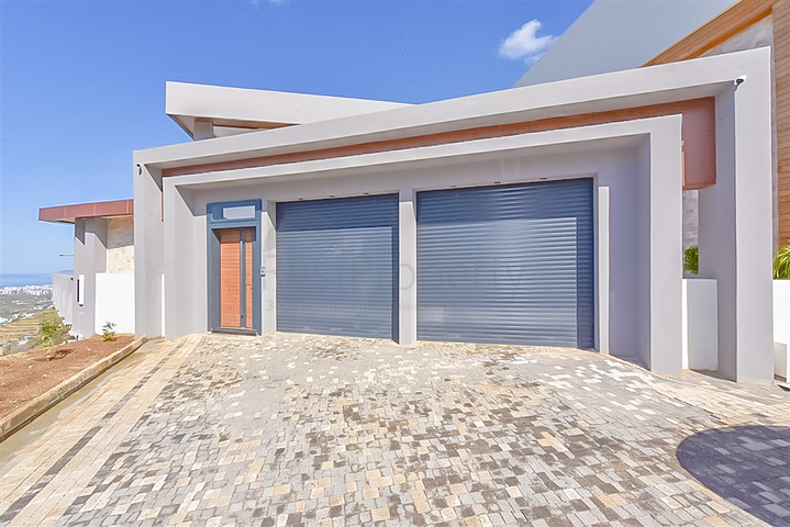 4+1 Luxusvilla im Stadtteil Kargicak.