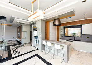 4+1 Luxusvilla im Stadtteil Kargicak.