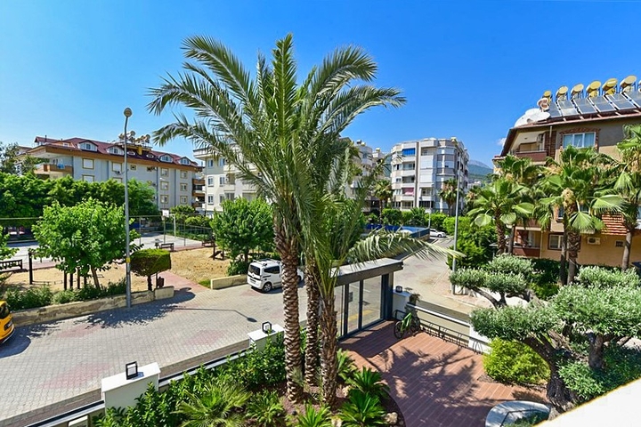 1+1 Wohnung in einem neuen Komplex nur 400 m vom Meer entfernt im Zentrum von Alanya 