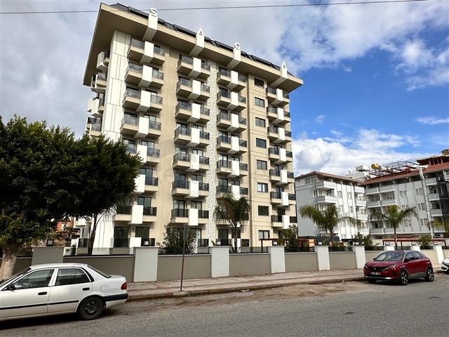 1+1 Wohnung in einem neuen Komplex nur 400 m vom Meer entfernt im Zentrum von Alanya 