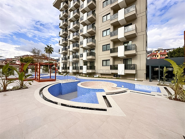 1+1 Wohnung in einem neuen Komplex nur 400 m vom Meer entfernt im Zentrum von Alanya 