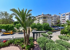 1+1 Wohnung in einem neuen Komplex nur 400 m vom Meer entfernt im Zentrum von Alanya 