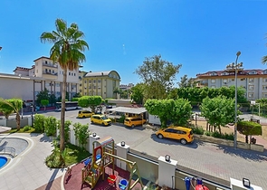 1+1 Wohnung in einem neuen Komplex nur 400 m vom Meer entfernt im Zentrum von Alanya 