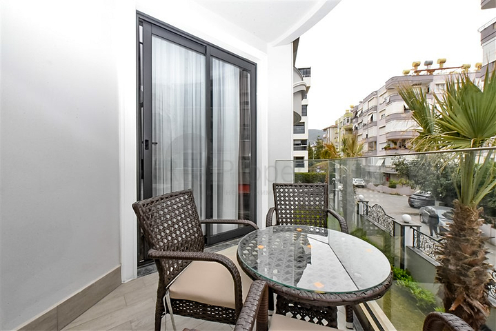 Zweizimmerwohnung am Meer in einem schicken Komplex