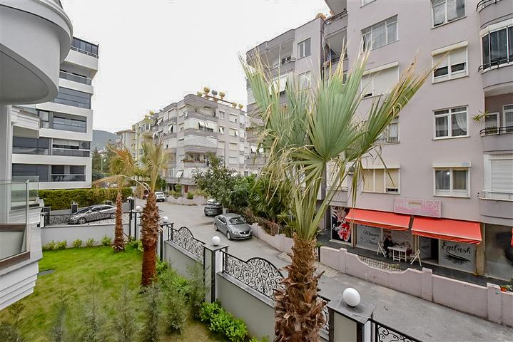 Zweizimmerwohnung am Meer in einem schicken Komplex