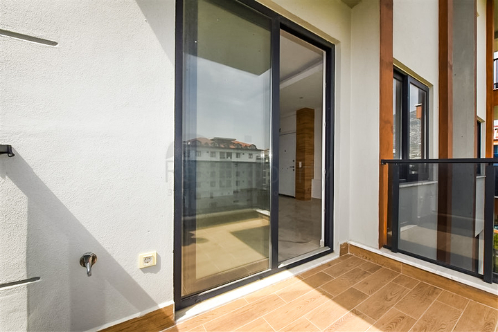 Wohnung mit Meerblick im Stadtteil Kestel