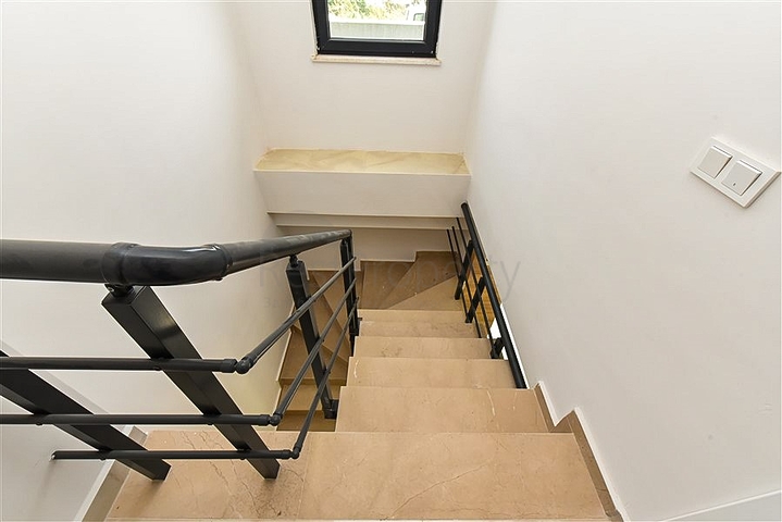 2+1 Wohnung mit eigenem Garten in Kestel