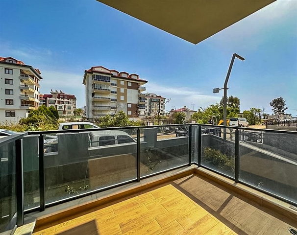 2+1 Wohnung mit eigenem Garten in Kestel