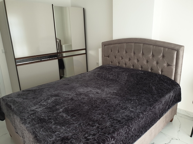 1+1 möblierte Wohnung mit einem Schlafzimmer