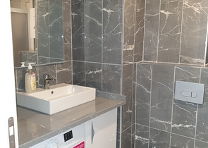 1+1 möblierte Wohnung mit einem Schlafzimmer