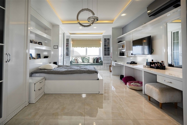 Petnhaus einzigartigen Schnitt 6+1 unter der Aufenthaltserlaubnis