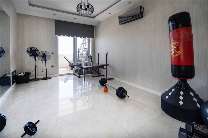 Petnhaus einzigartigen Schnitt 6+1 unter der Aufenthaltserlaubnis