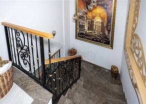 Petnhaus einzigartigen Schnitt 6+1 unter der Aufenthaltserlaubnis