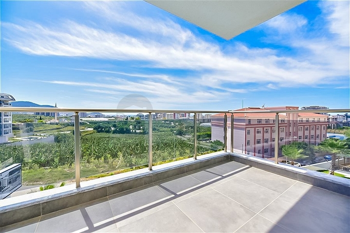 Dreizimmerwohnung im Stadtteil Mahmutlar mit Blick auf die Berge