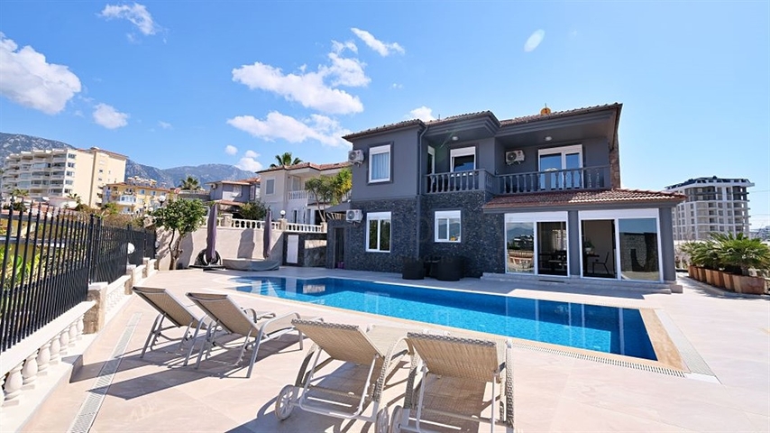 Möblierte Villa im Zentrum von Mahmutlar