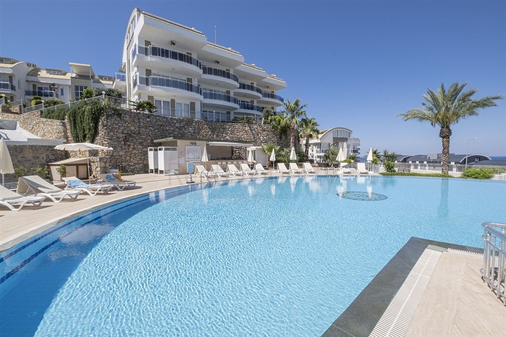 Geräumiges Penthouse mit 3+1 Grundriss im Stadtteil Konakly. 