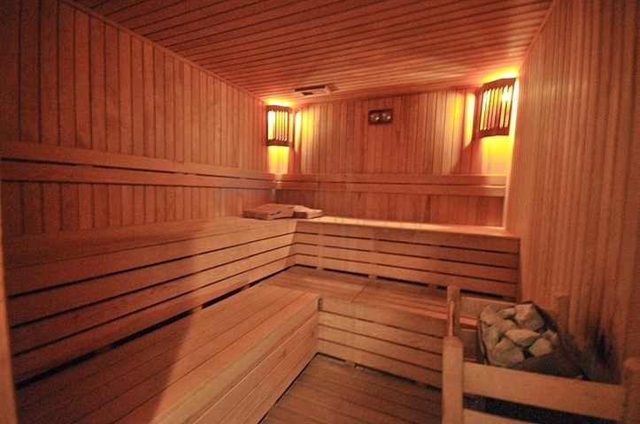 Geräumiges Penthouse mit 3+1 Grundriss im Stadtteil Konakly. 