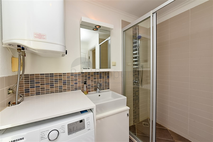 Geräumiges Penthouse mit 3+1 Grundriss im Stadtteil Konakly. 