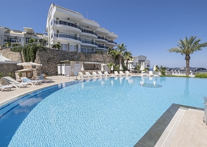 Geräumiges Penthouse mit 3+1 Grundriss im Stadtteil Konakly. 