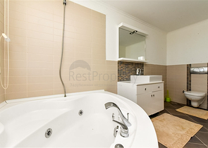 Geräumiges Penthouse mit 3+1 Grundriss im Stadtteil Konakly. 