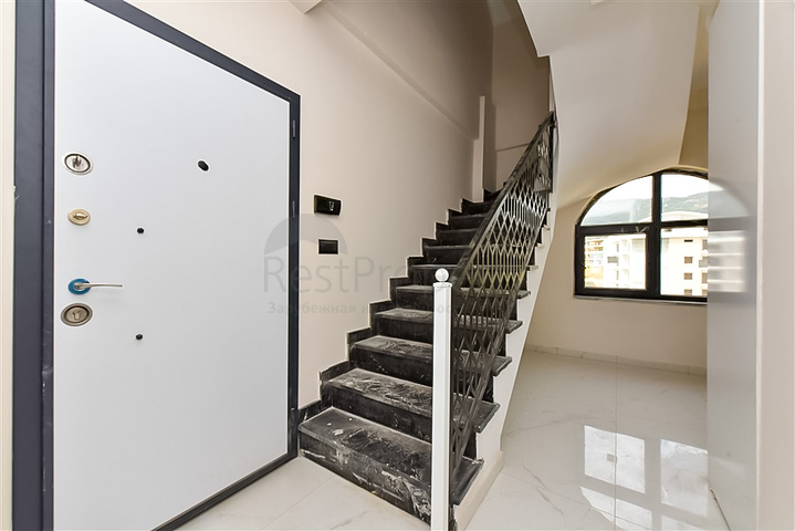 Penthouse 2+1 im Bezirk Oba