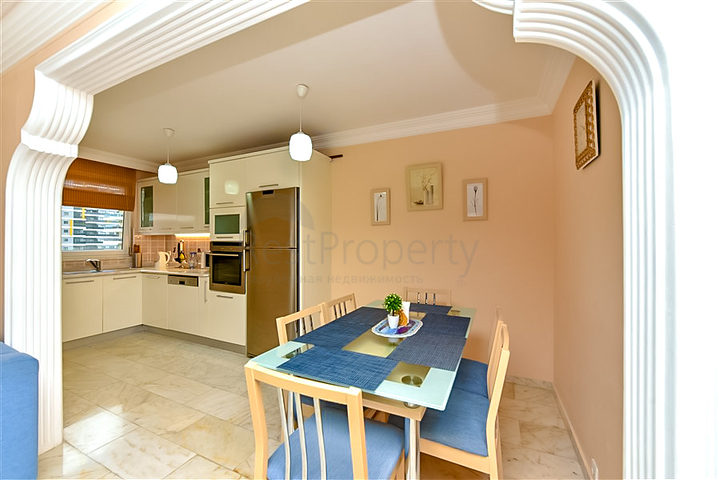 Möblierte Wohnung 2+1 150 m vom Meer entfernt