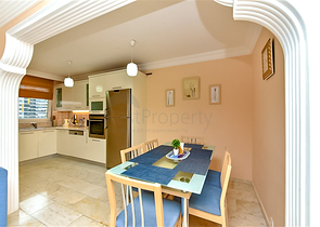 Möblierte Wohnung 2+1 150 m vom Meer entfernt