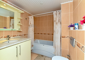 Möblierte Wohnung 2+1 150 m vom Meer entfernt