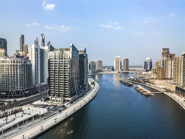 Möblierte Apartments in Dubai am Kanal in der Business Bay