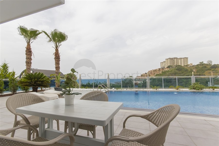 Villa 8+2 in Kargicak 