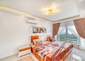 Villa 8+2 in Kargicak 