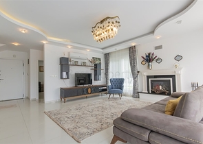 Villa 8+2 in Kargicak 