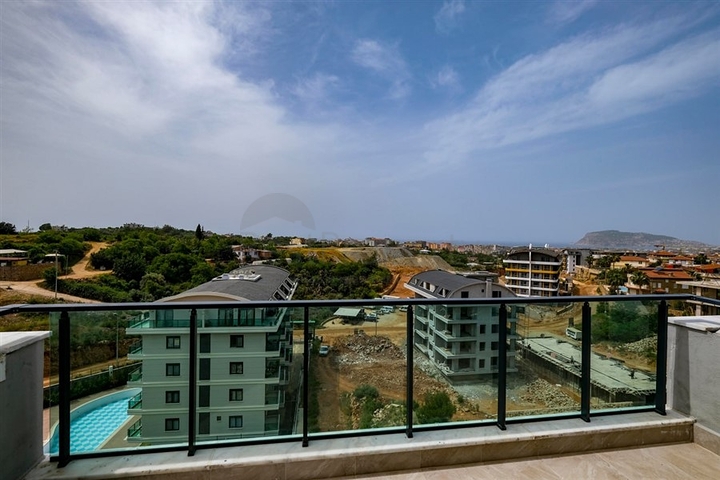 2+1 Penthouse mit Blick auf das Meer und die Festung von Calais im Stadtteil Oba