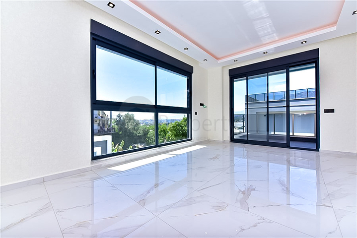 Wunderschöne Villa in Kargicak 