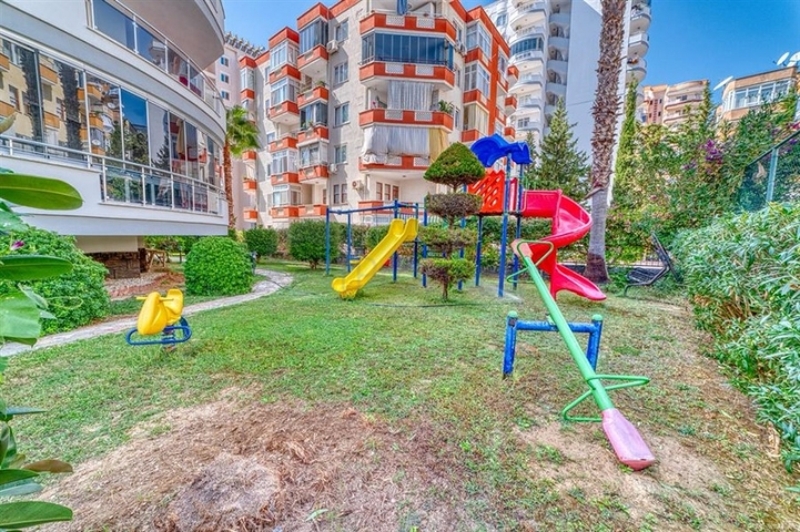 3+1 Penthouse in einer beliebten Gegend