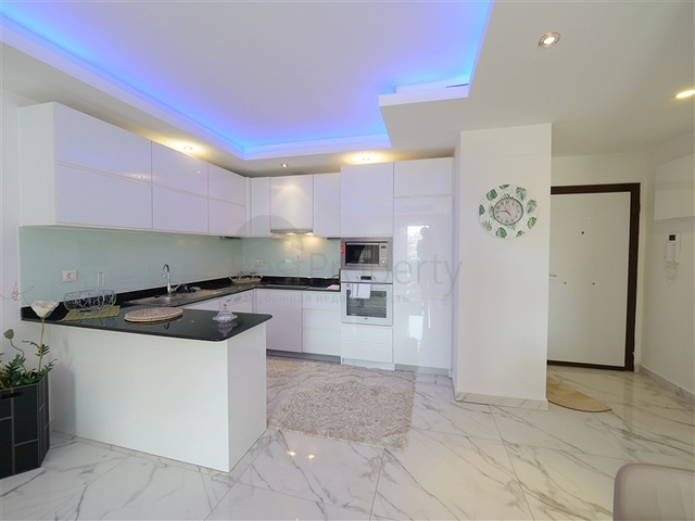 Gemütliches 1+1 mit eigener Terrasse im Stadtteil Oba