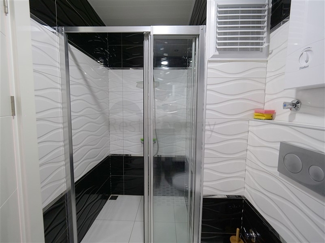 Gemütliches 1+1 mit eigener Terrasse im Stadtteil Oba