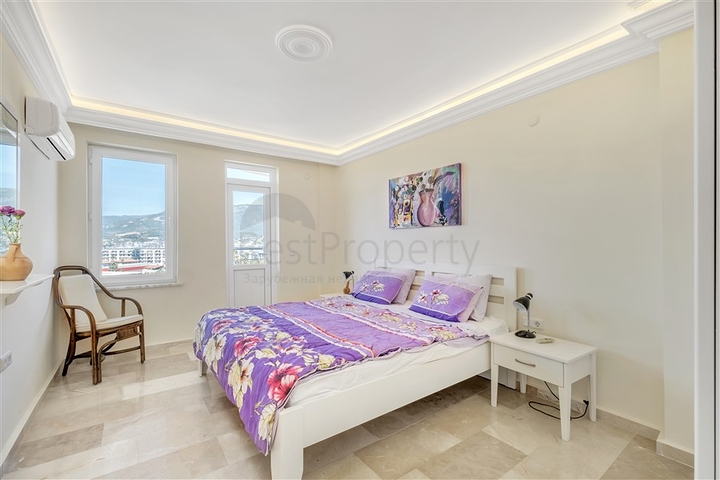 Geräumiges Penthouse im Stadtteil Oba